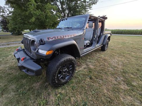 Used 2022 Jeep Gladiator Mojave image 9