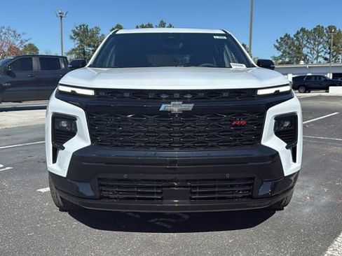 New 2026 Chevrolet Traverse RS w/ LPO, Floor Liner Package image 2