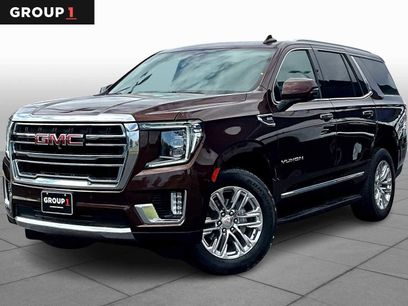Used 2023 GMC Yukon SLT w/ SLT Luxury Package