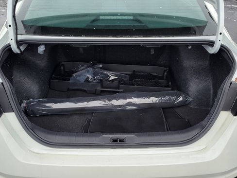 Used 2024 Nissan Altima 2.5 SV w/ SV Premium Package image 8