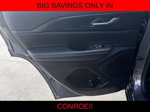 Used 2024 Jeep Grand Cherokee Altitude RWD image 24