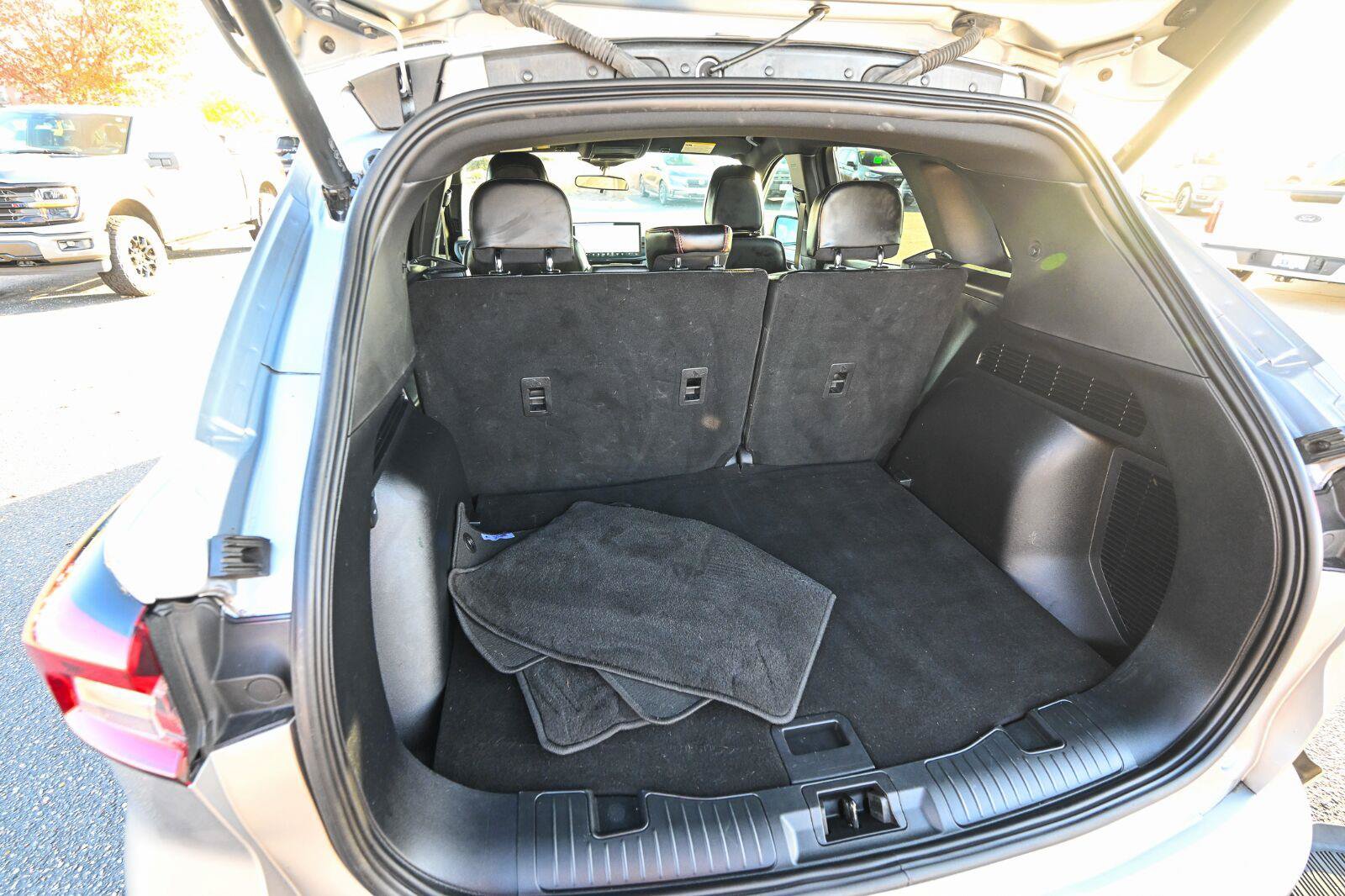 Used 2024 Ford Escape ST-Line w/ Tech Pack #1 AWD/4WD image 16