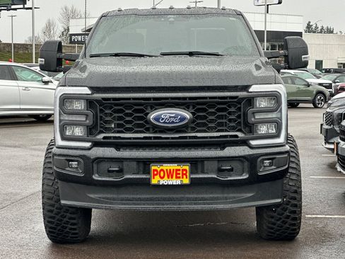 Used 2024 Ford F250 Lariat w/ Sport Appearance Package AWD/4WD image 9