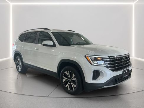 Used 2026 Volkswagen Atlas SE AWD/4WD image 8