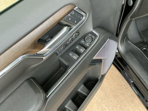 Used 2023 Chevrolet Silverado 1500 High Country image 15