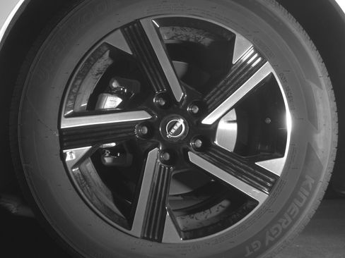 Used 2025 Nissan Sentra SV image 12