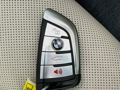 Used 2021 BMW X5 sDrive40i w/ Premium Package RWD image 39