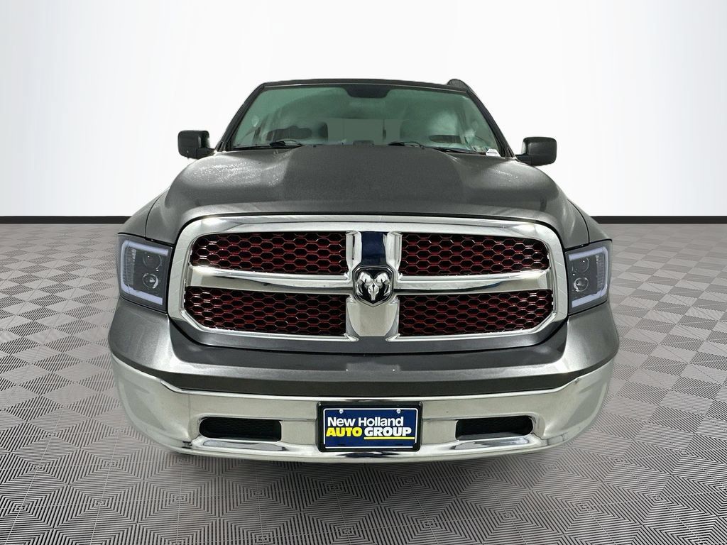 Used 2019 RAM 1500 Classic SLT AWD/4WD image 2