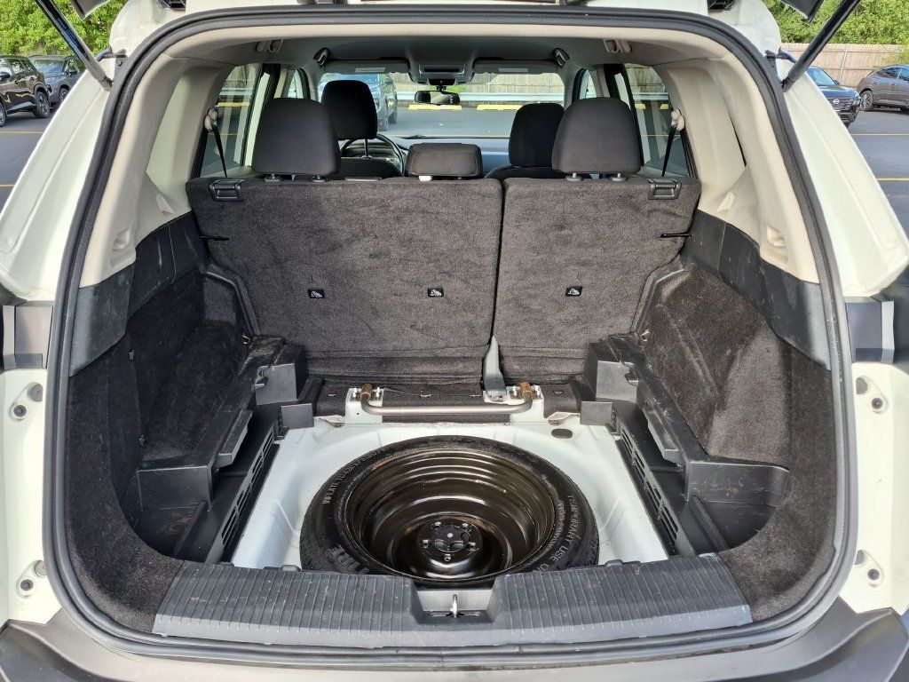 Used 2023 Nissan Rogue S FWD image 25