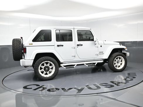 Used 2018 Jeep Wrangler Unlimited Sport S AWD/4WD image 16