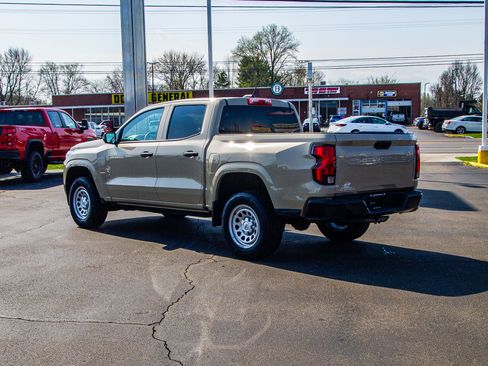 Used 2024 Chevrolet Colorado W/T image 5