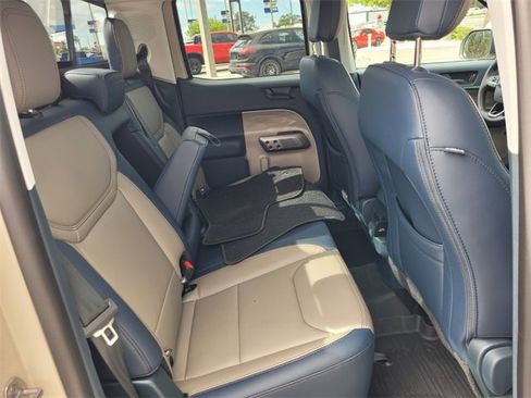 Used 2025 Ford Maverick Lariat w/ 4K Tow Package image 15