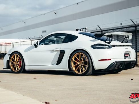 Used 2020 Porsche 718 Cayman GT4 image 50