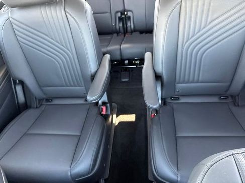 Used 2026 Hyundai Palisade SEL FWD image 15
