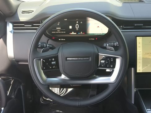 New 2026 Land Rover Range Rover Long Wheelbase Autobiography AWD/4WD image 25