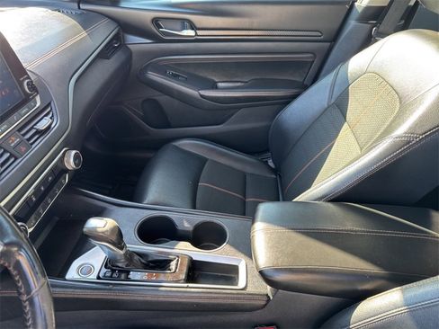 Used 2020 Nissan Altima 2.5 SR image 15