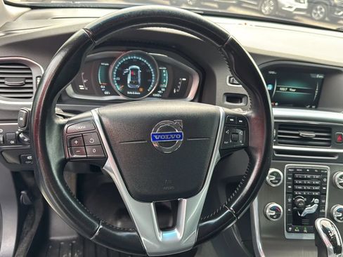 Used 2015 Volvo V60 T5 Premier image 9