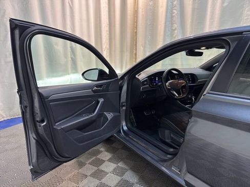 Certified 2023 Volkswagen Jetta Sport image 11