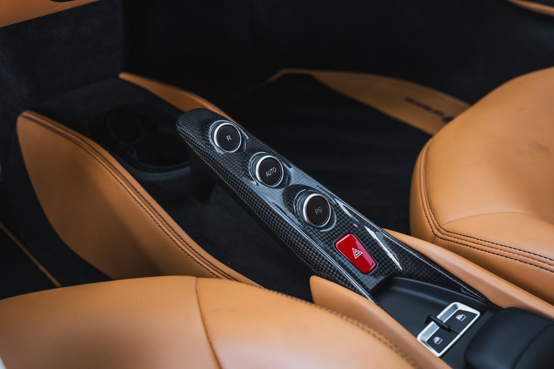 Used 2021 Ferrari F8 Tributo RWD image 75
