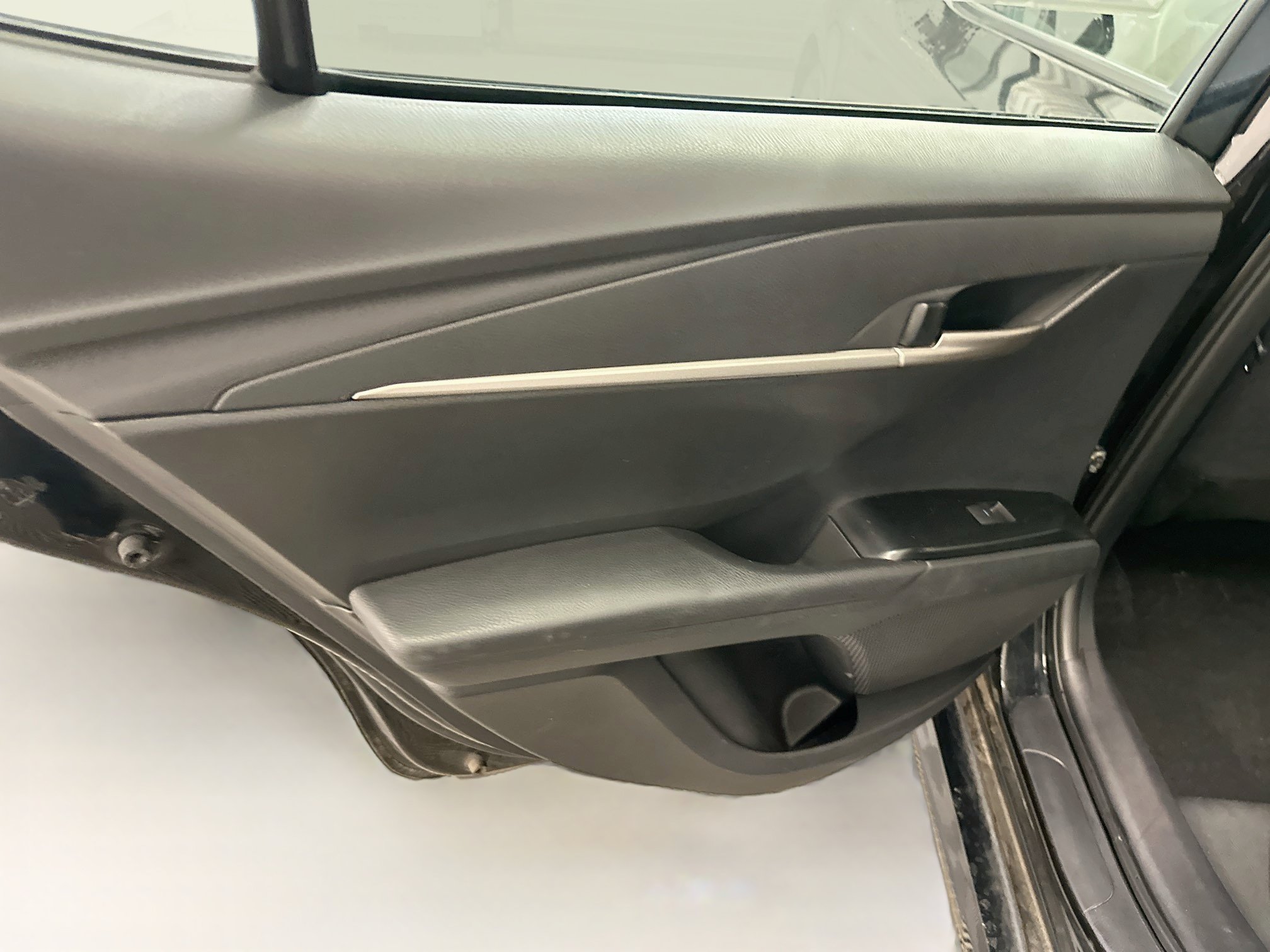 Used 2025 Toyota Camry LE FWD image 27
