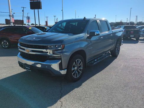 Used 2019 Chevrolet Silverado 1500 LT w/ Texas Edition image 4