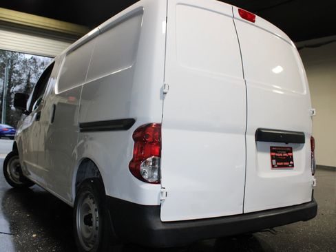 Used 2019 Nissan NV200 S w/ Cruise Control Package image 5