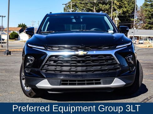 Used 2024 Chevrolet Blazer LT image 2