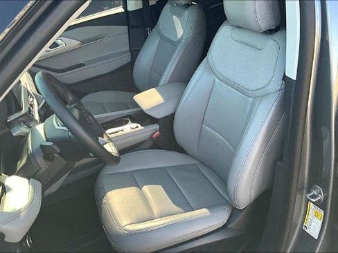 Certified 2025 Ford Explorer Active w/ Active Comfort Package AWD/4WD image 19