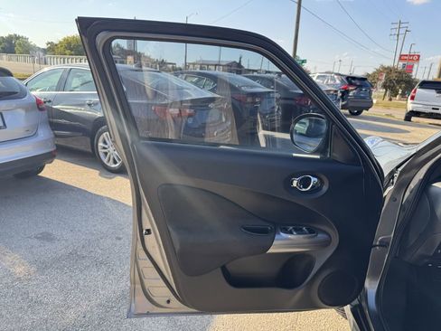 Used 2012 Nissan Juke SV image 24