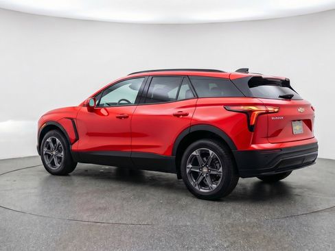 Used 2025 Chevrolet Blazer LT image 6