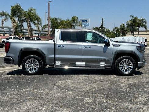 Used 2024 GMC Sierra 1500 Denali w/ Technology Package RWD image 2