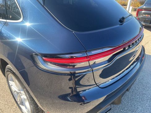 Used 2022 Porsche Macan image 35
