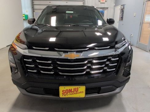 New 2026 Chevrolet Equinox LT w/ Convenience Package II image 8