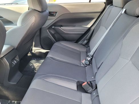 Certified 2025 Subaru Crosstrek 2.5i Premium AWD/4WD image 16