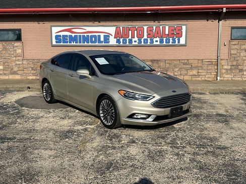 Used 2018 Ford Fusion Titanium image 2