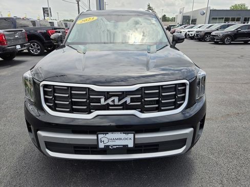 Used 2023 Kia Telluride S AWD/4WD image 3