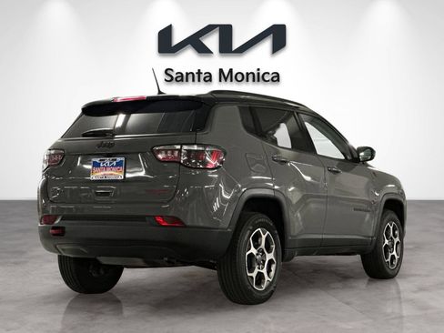 Used 2022 Jeep Compass Trailhawk w/ Trailhawk Convenience Group image 5