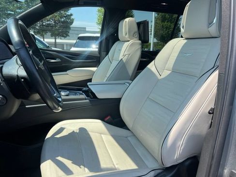 Used 2023 Cadillac Escalade ESV Sport w/ Touring Package AWD/4WD image 29