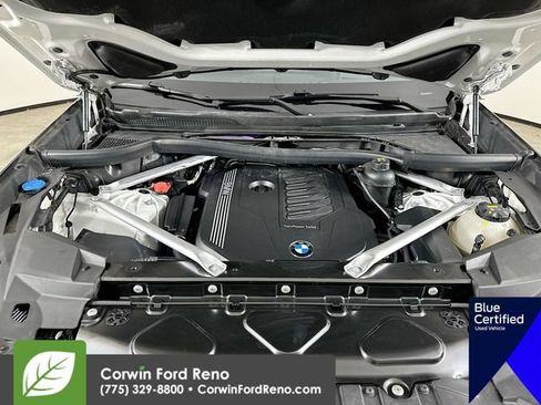Used 2022 BMW X5 xDrive40i w/ M Sport Package image 34