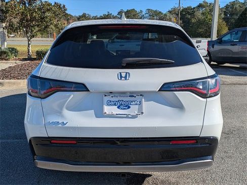 Used 2023 Honda HR-V EX-L image 5