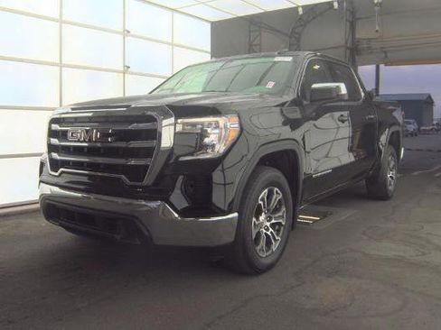 Used 2019 GMC Sierra 1500 SLE w/ SLE Value Package image 1