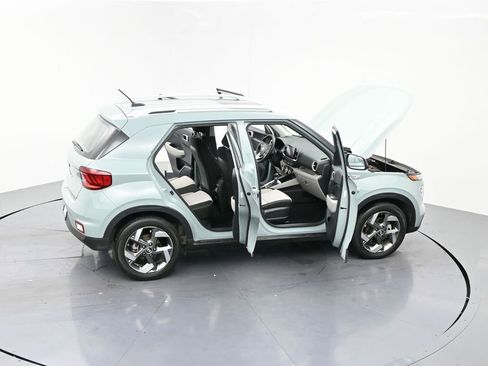 Used 2025 Hyundai Venue SEL FWD image 26