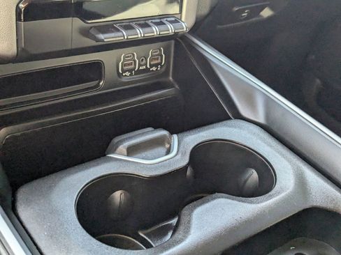 Used 2020 RAM 1500 Big Horn AWD/4WD image 28