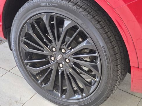 Used 2024 Lincoln Corsair Reserve w/ Equipment Group 201A image 16