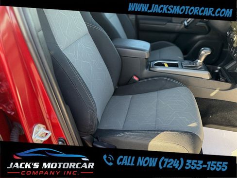 Used 2022 Toyota Tacoma TRD Sport w/ Black Out Package (TMS) image 27