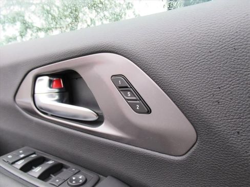 New 2026 Chrysler Pacifica Select w/ S Appearance Package image 25