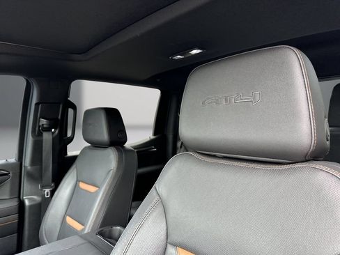 Used 2023 GMC Sierra 1500 AT4 w/ Technology Package AWD/4WD image 15