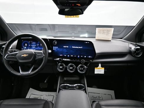 Used 2024 Chevrolet Blazer EV LT AWD/4WD image 14