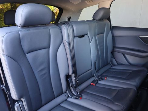 Used 2021 Audi Q7 3.0T Premium Plus image 27