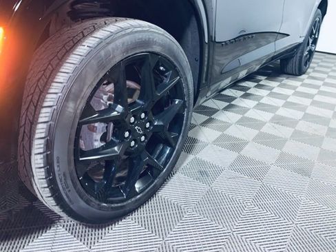 Used 2024 Chevrolet Traverse RS image 39